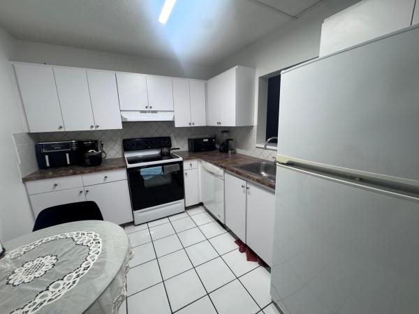 Somerset, 2830 Somerset Dr #104N, Lauderdale Lakes, Florida 33311, image 2