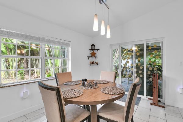 Tiffany Cove At Silver Lakes, 651 SW 176th Ave, Pembroke Pines, Florida 33029, image 2