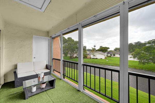 Isla Merita, 3630 Citrus Trce #4, Davie, Florida 33328, image 1