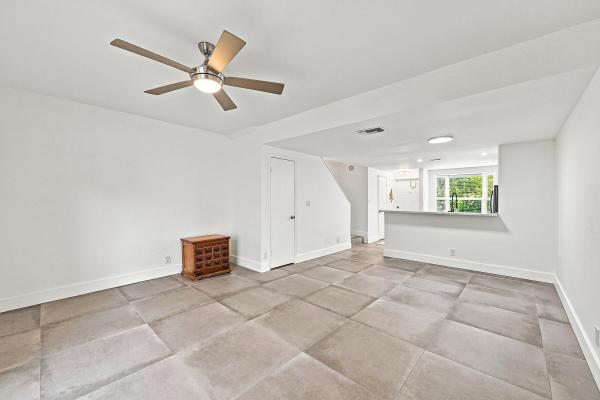 Sun Harbour Townhomes, 2627 NE 15th St, Pompano Beach, Florida 33062, image 2