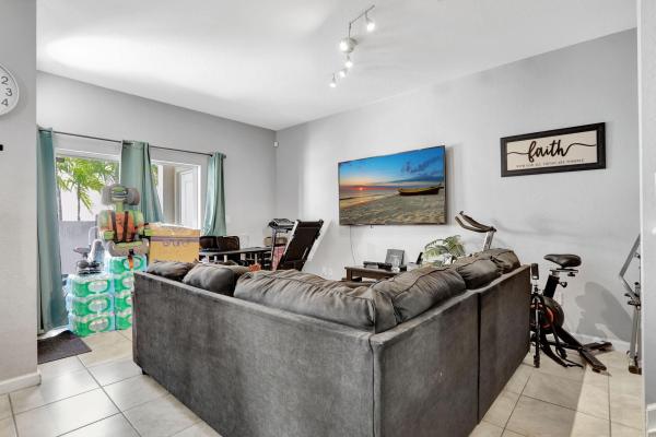 Bella Vista, 3513 NW 29th Ct, Lauderdale Lakes, Florida 33311, image 2