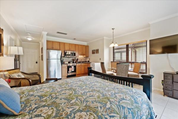 Bagattelle, 13334 Polo Club Rd #328, Wellington, Florida 33414, image 2