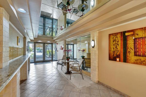 Emerald Hills, 4000 N Hills Dr #35, Hollywood, Florida 33021, image 2