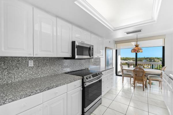 La Residence, 23200 Camino Del Mar #604, Boca Raton, Florida 33433, image 3