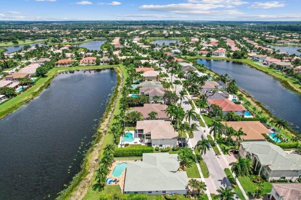 Grande Bay Estates, 11727 Paradise Cove Ln, Wellington, Florida 33449, image 2