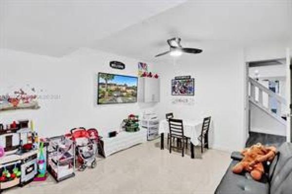 833 NW 81st Ave #4, Plantation, Florida 33324, image 3