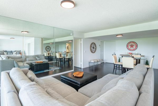 Lincoln Tower, 2400 Presidential Way #302, West Palm Beach, Florida 33401, image 1