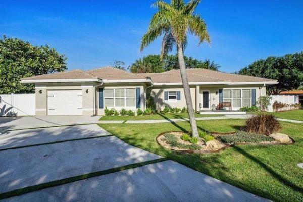 Lighthouse Point Residential, 2622 NE 27th Ave, Lighthouse Point, Florida 33064, image 1