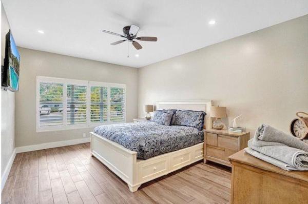 Lighthouse Point Residential, 2622 NE 27th Ave, Lighthouse Point, Florida 33064, image 2