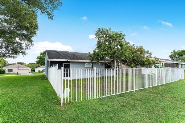 Boynton Lakes North, 28 Paxford Ln, Boynton Beach, Florida 33426, image 2