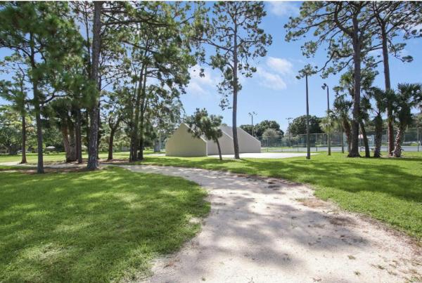 Garden Lakes, 1901 19th Ln, Palm Beach Gardens, Florida 33418, image 2