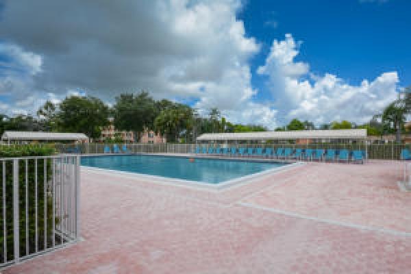 Huntington Lakes 2, 6795 Huntington Ln #405, Delray Beach, Florida 33446, image 2