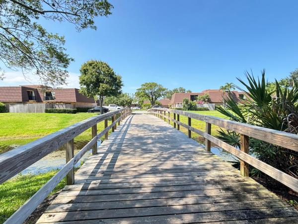 Garden Lakes, 2110 21st Ln, Palm Beach Gardens, Florida 33418, image 2