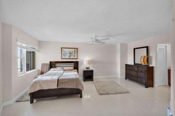 Aristocrat Ocean & Lakeview, 1200 Hibiscus Ave #1406, Pompano Beach, Florida 33062, image 2