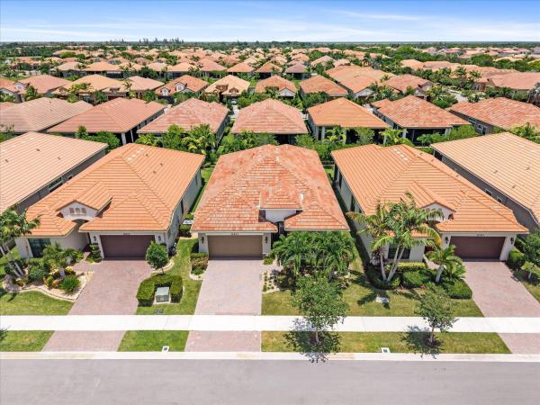 Four Seasons At Parkland, 11813 Fortress Run, Parkland, Florida 33076, image 2