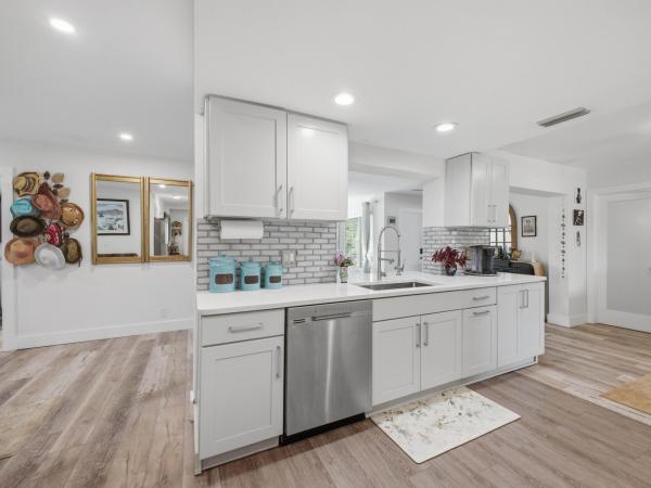 Paradise Gardens 3, 1545 NW 70th Ln, Margate, Florida 33063, image 3
