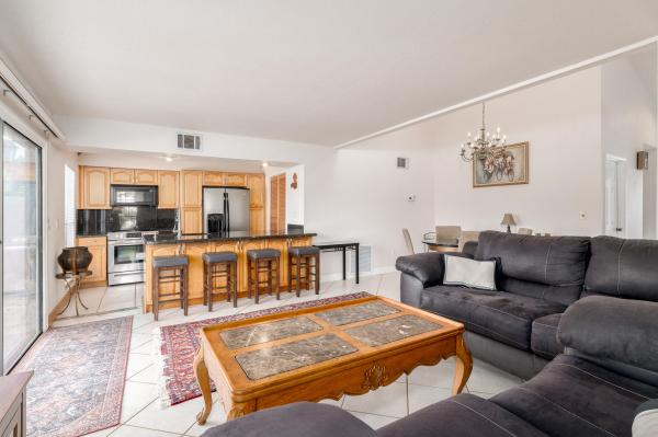 3307 SE Sandpiper Cir, Port St. Lucie, Florida 34952, image 2