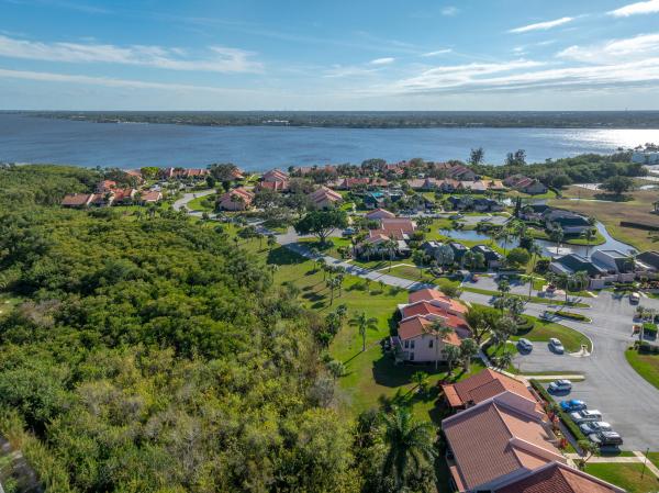 3307 SE Sandpiper Cir, Port St. Lucie, Florida 34952, image 1