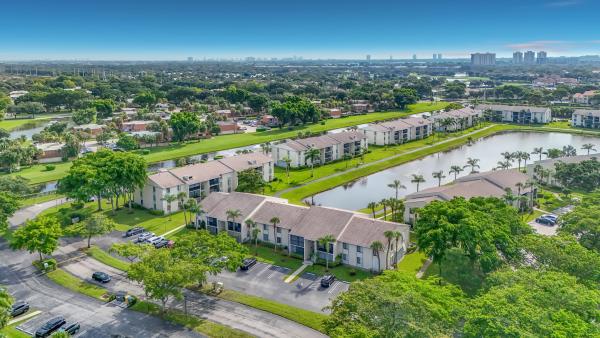 The Palm Club, 1104 Green Pine Blvd #E1, West Palm Beach, Florida 33409, image 3