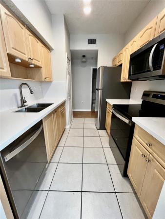 University Parc Residences, 7085 Nova Dr #311, Davie, Florida 33317, image 1