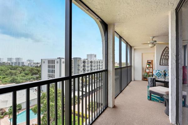 Hillsboro Landings 2, 1629 Riverview Rd #818, Deerfield Beach, Florida 33441, image 2