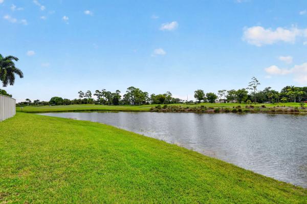 Walden, 2279 Ridgewood Cir, Royal Palm Beach, Florida 33411, image 3