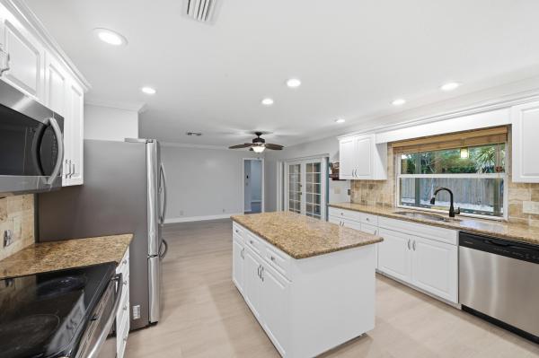 Palm Beach Gardens No HOA, 4430 Gardenia Dr, Palm Beach Gardens, Florida 33410, image 1
