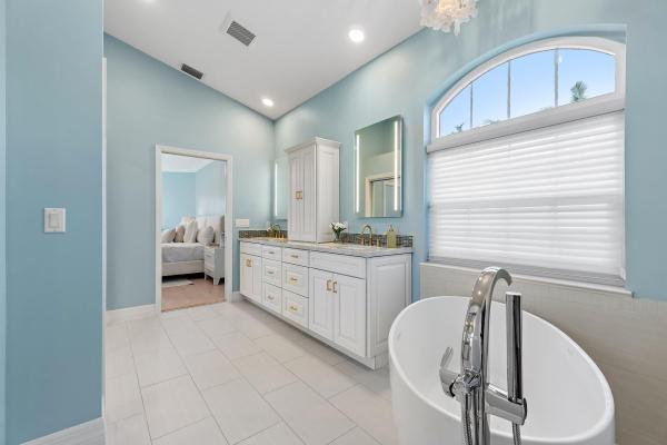 Bridgegate South At Jonathan's Landing, 17104 Crossgate Dr, Jupiter, Florida 33477, image 2