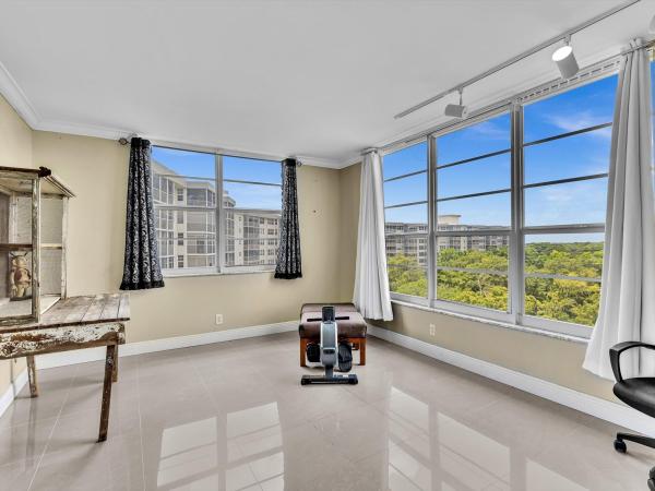 Oaks Lane At Palm-Aire, 605 Oaks Dr #810, Pompano Beach, Florida 33069, image 2