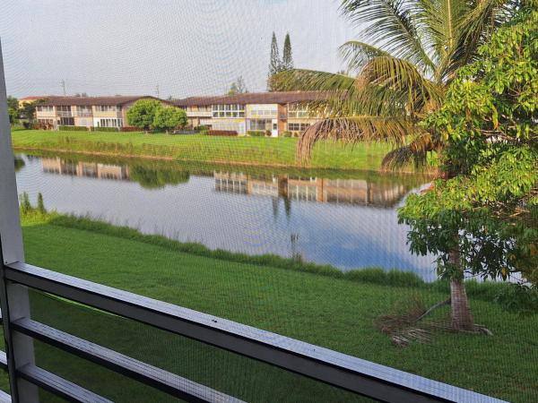 252 Bedford J, West Palm Beach, Florida 33417, image 1