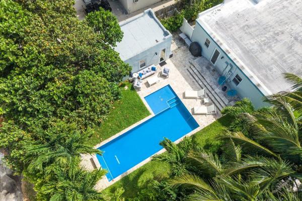 Haller & Grootmans, 414 NE 7th Ave, Delray Beach, Florida 33483, image 1