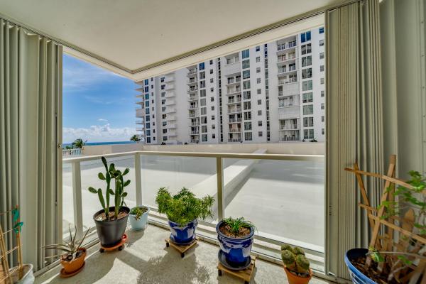 Pompano Atlantis, 1000 S Ocean Blvd #4D, Pompano Beach, Florida 33062, image 1