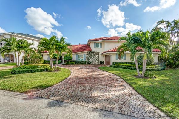 Tropic Isle, 904 Hyacinth Dr, Delray Beach, Florida 33483, image 2
