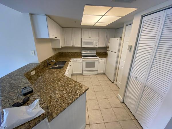 Grand View At Crestwood, 1100 S Crestwood Ct #1117, Royal Palm Beach, Florida 33411, image 3