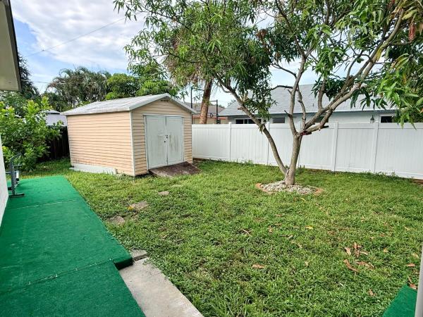 West Deerfield Beach, 180 SW 32nd Ter, Deerfield Beach, Florida 33442, image 2