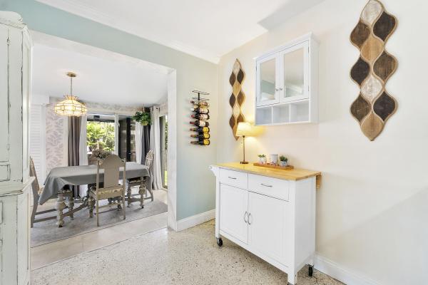 Almar Estates, 2933 NE 1st Ave, Wilton Manors, Florida 33334, image 3