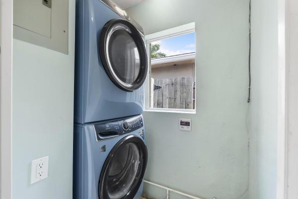 Almar Estates, 2933 NE 1st Ave, Wilton Manors, Florida 33334, image 1