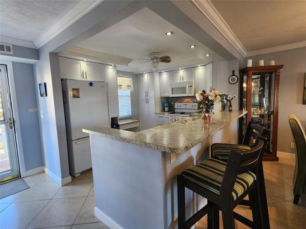 Meadowbrook Lakes View, 321 SE 3rd St #302, Dania Beach, Florida 33004, image 3