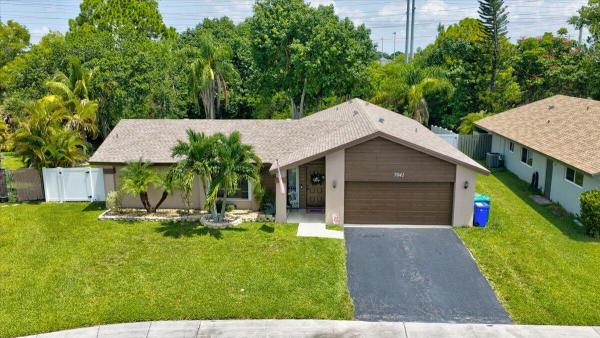 Willow Creek, 7041 NW 23rd St, Margate, Florida 33063, image 3
