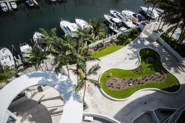 Uptown Marina Lofts, 3029 NE 188th St #914, Aventura, Florida 33180, image 2