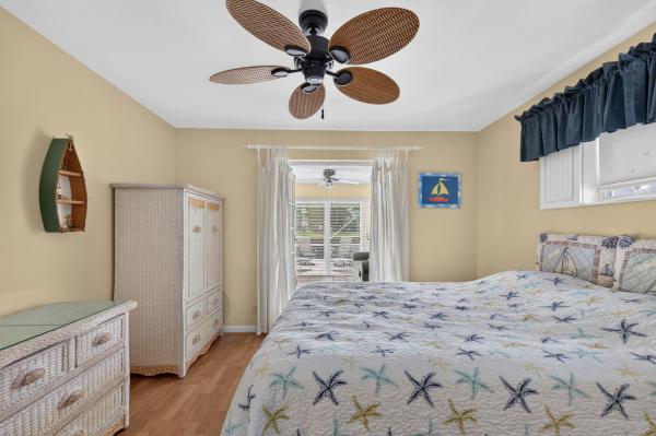 Twin Oaks, 535 NE 8th Ave, Deerfield Beach, Florida 33441, image 2