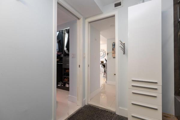 Royal Atlantic, 465 Ocean Dr #320, Miami Beach, Florida 33139, image 1