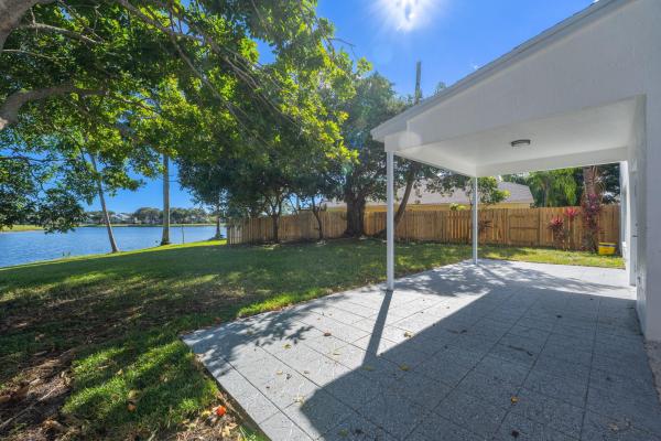 Meadow Lake At The Meadows, 31 Swallow Dr, Boynton Beach, Florida 33436, image 2