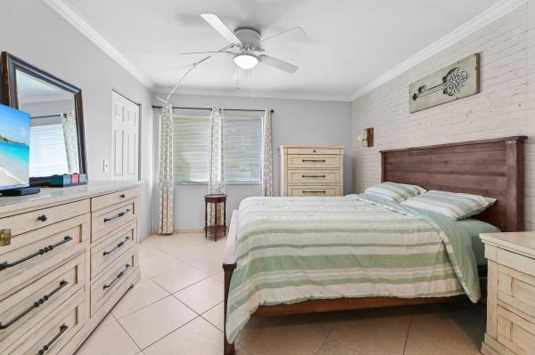 Pine Ridge North 1, 539 Shady Pine Way #C1, Greenacres, Florida 33415, image 1