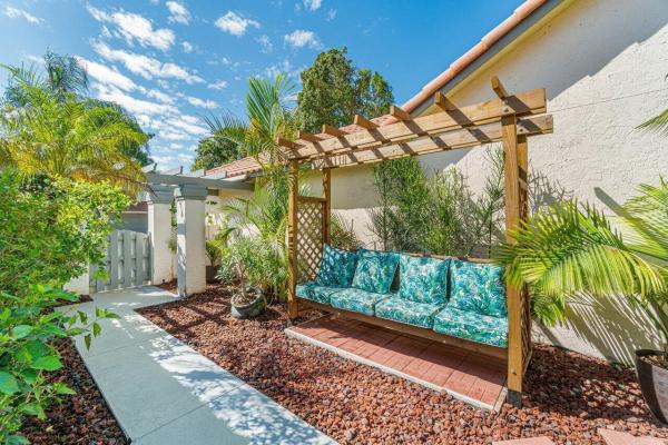 Wimbledon Villas At Town Place, 5539 Eton Ct, Boca Raton, Florida 33486, image 1