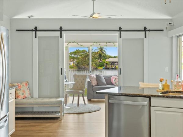 Waterford Homes, 2569 SW 14th Ct, Deerfield Beach, Florida 33442, image 2