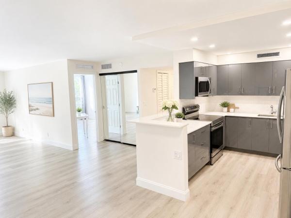 Boca View, 1000 Spanish River Rd #2J, Boca Raton, Florida 33432, image 3