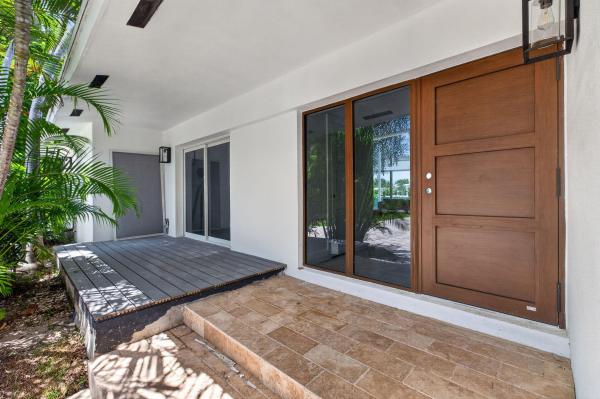 Mashta Island, 631 N Mashta Dr, Key Biscayne, Florida 33149, image 2