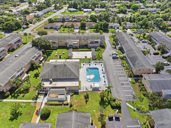 Village Royale, 2223 NE 1st Ct #101, Boynton Beach, Florida 33435, image 2