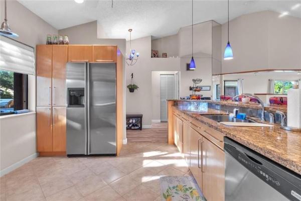 Lake Colony, 7212 Primrose Ln, Tamarac, Florida 33321, image 3